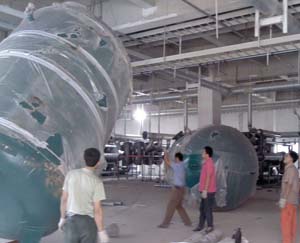 空調主機,空壓機,吸干機設備搬運展示